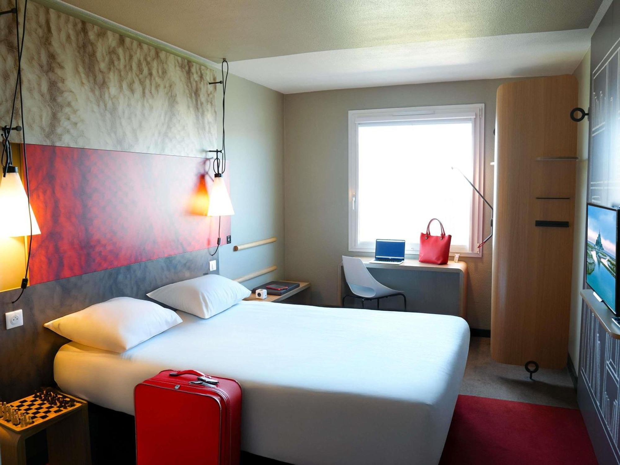 Ibis Caen Porte De Bretagne Bretteville-sur-Odon Exterior photo